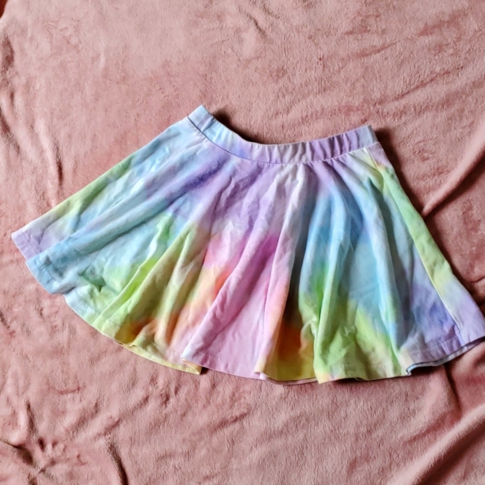 Multiple colored skirt. Size: Small/ kids